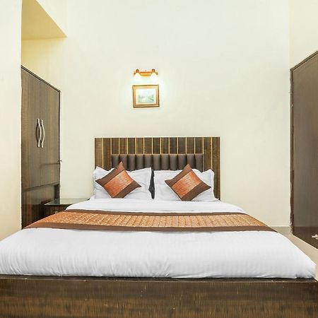 ניו דלהי Oyo 14245 Amitabh Guest House מראה חיצוני תמונה