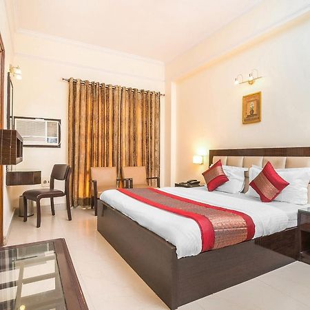 ניו דלהי Oyo 14245 Amitabh Guest House מראה חיצוני תמונה