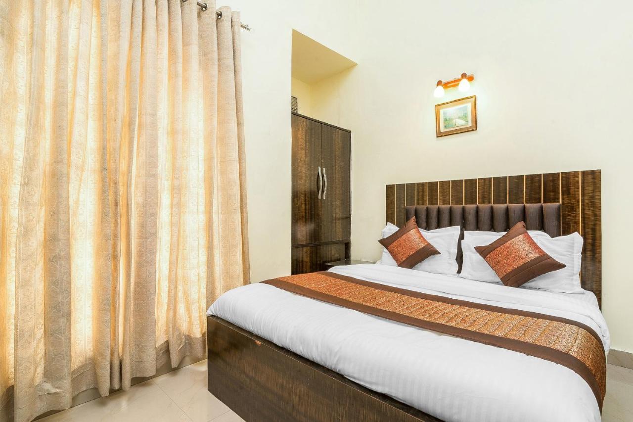 ניו דלהי Oyo 14245 Amitabh Guest House מראה חיצוני תמונה