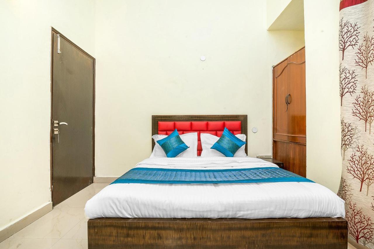ניו דלהי Oyo 14245 Amitabh Guest House מראה חיצוני תמונה